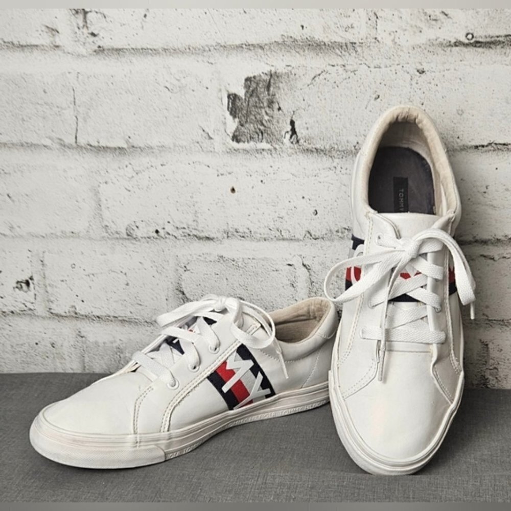 Tommy Hilfiger Womens White Logo Low Top Sneakers Preppy Size 9.5